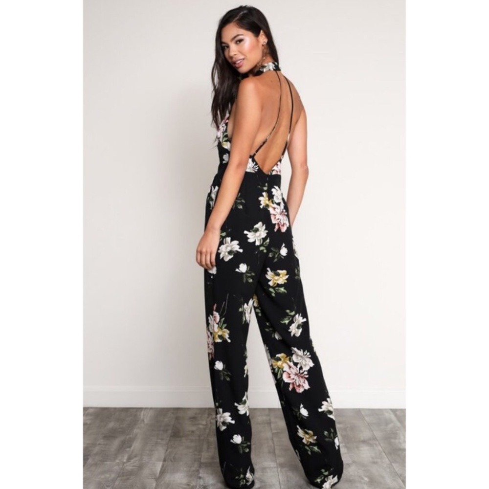 •LAST 2• Black Floral Strappy Back Halter Jumpsuit